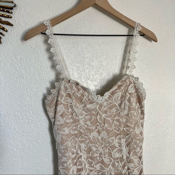 Lulus White Lace Crochet Midi Dress size small - Picture 12 of 14